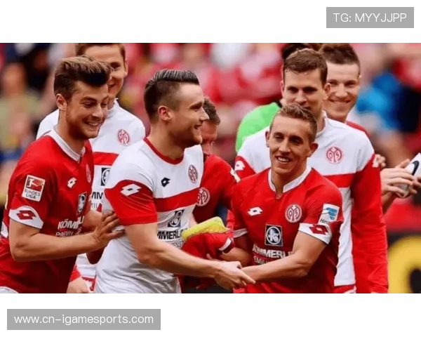 升班马科隆主场迎战弗赖堡，保级关键战考验防守韧性